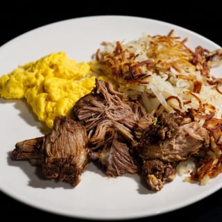 Carnitas Con Huevos
