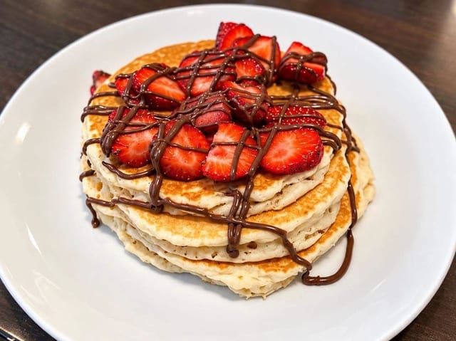 Nutella + Strawberry Cakes
